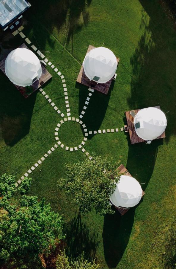 Yubarta Lodge Увита Екстериор снимка